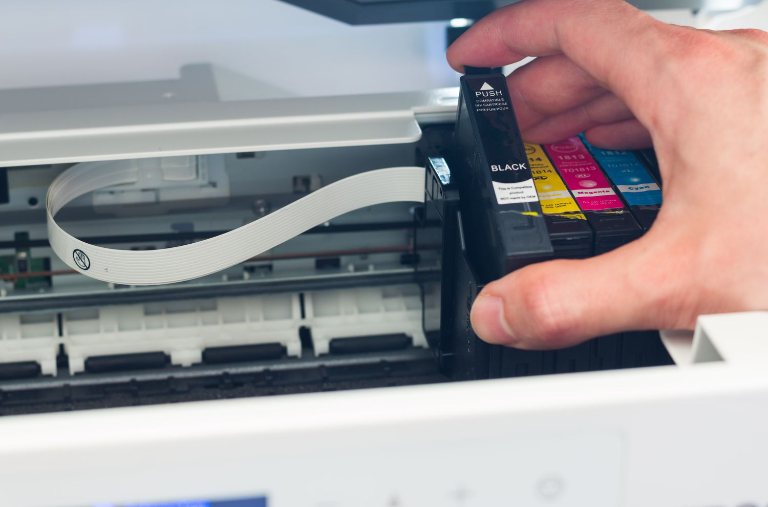 how to put ink in a hp printer